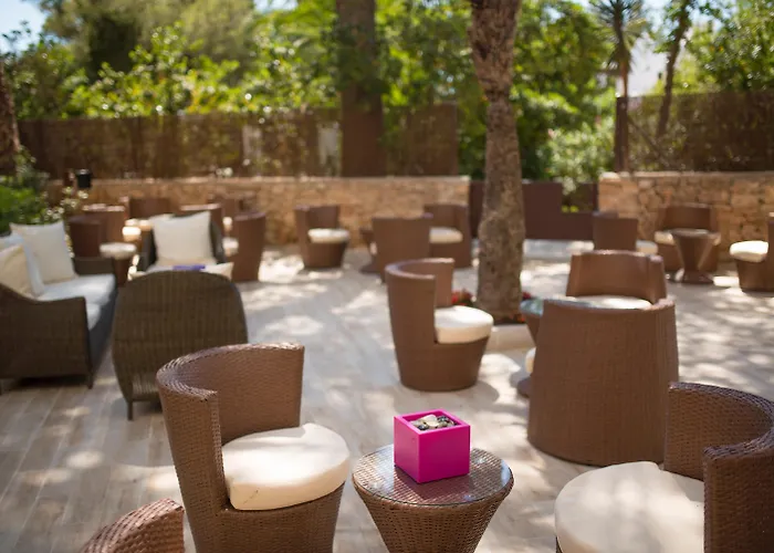 Azuline Hotel Bergantin